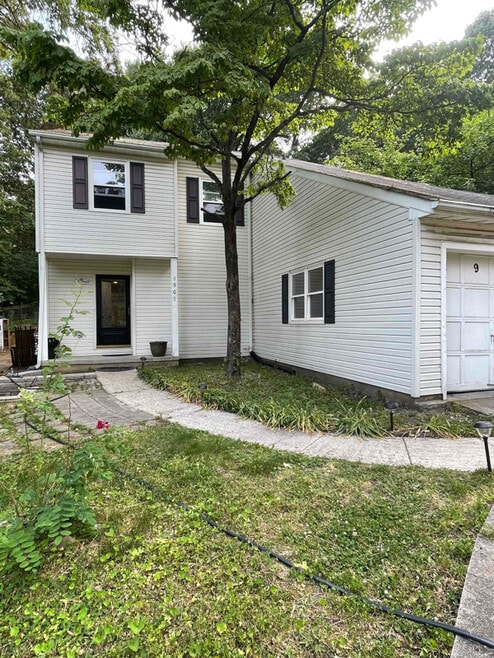 Building Photo - 1907 Mt Hope Ct