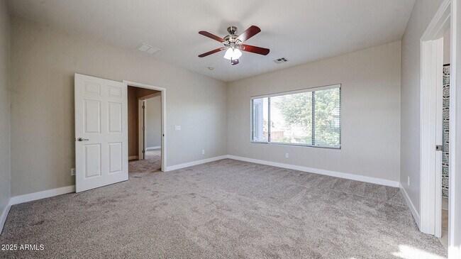 Building Photo - 15670 W Monterosa St