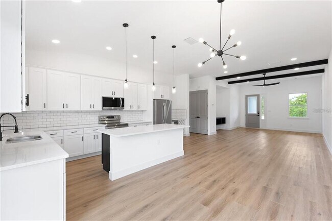 Building Photo - 1133 Hanover Ave