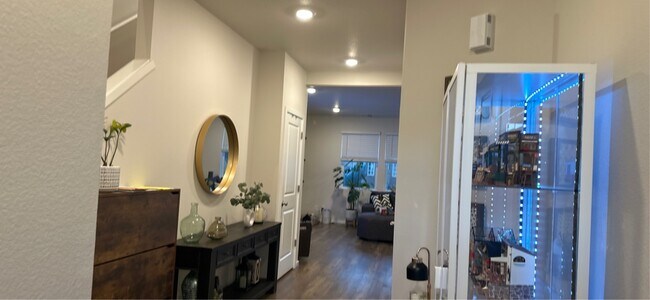 Building Photo - 477 Himalaya St. NE