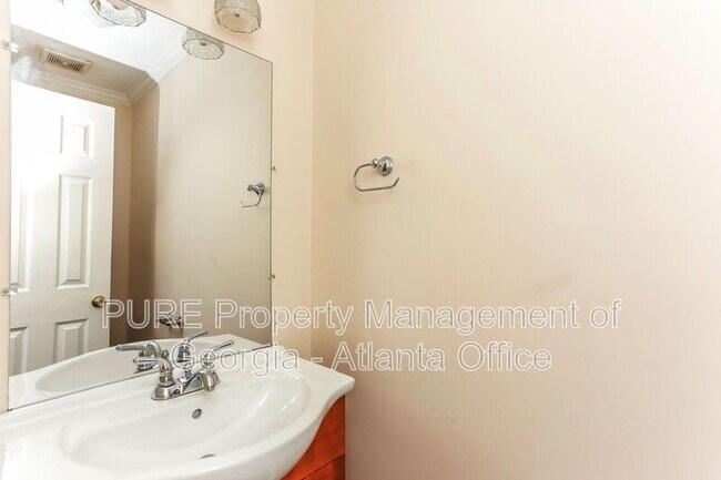 Building Photo - 1934 Ivy Glen Dr