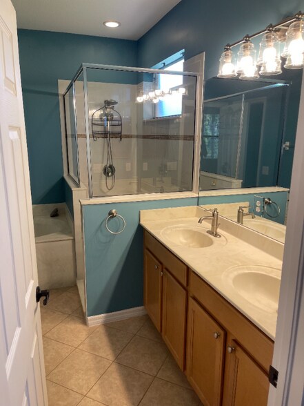 Building Photo - 3704 Costa Maya Way