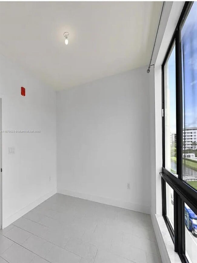 Building Photo - 8167 NW 41st St