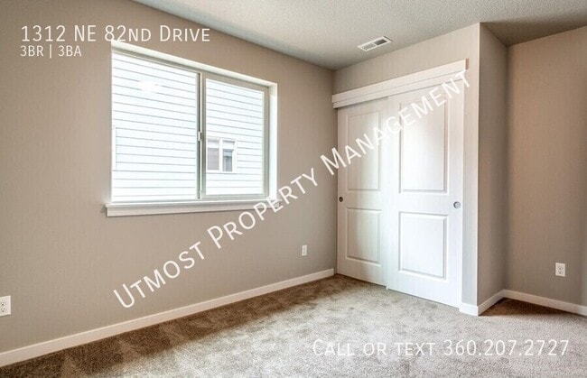 Building Photo - 1312 NE 82nd Dr