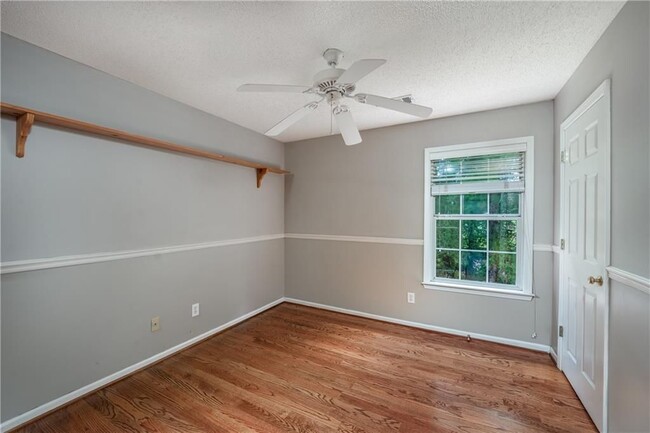 Building Photo - 3925 Barberry Ct