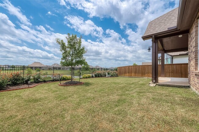 Building Photo - 1838 Smithers Landing Dr