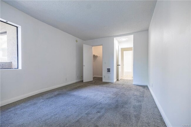 Building Photo - 20234 Cantara St