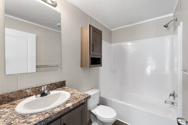 Building Photo - 687 Elmdale Ln