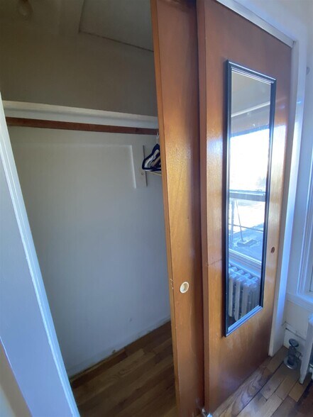 Building Photo - 379 Harvard St