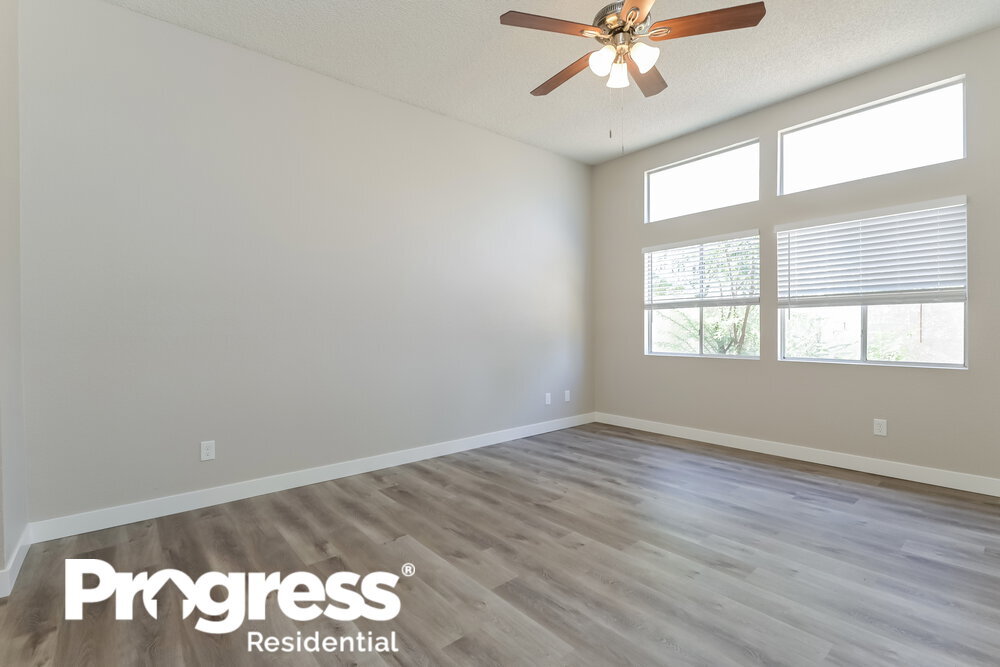 Building Photo - 2043 Angel Falls Dr