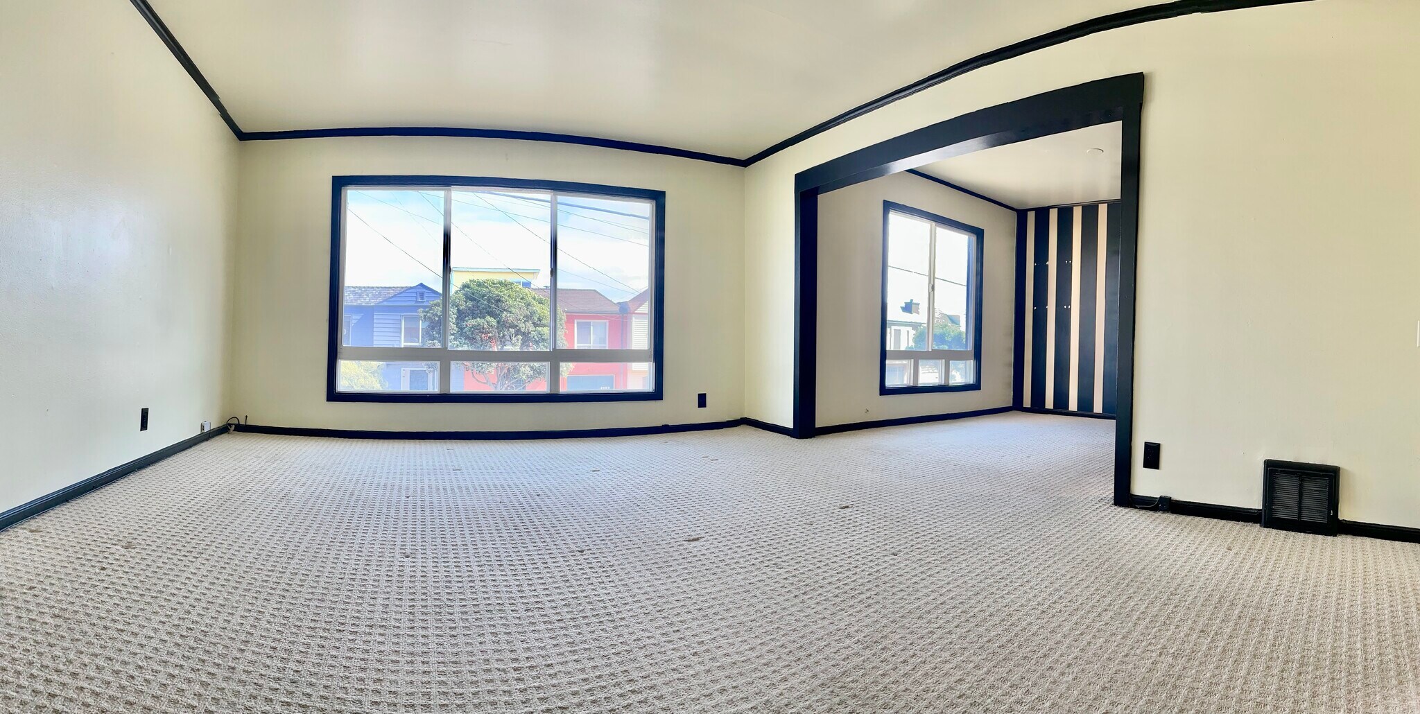 Building Photo - 2049 48th Ave
