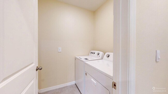 Building Photo - 5672 Woodland Sage Dr