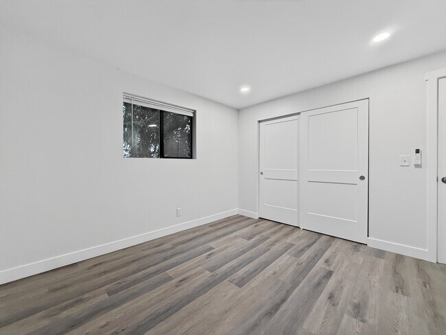 Building Photo - 12910 74th Ave S