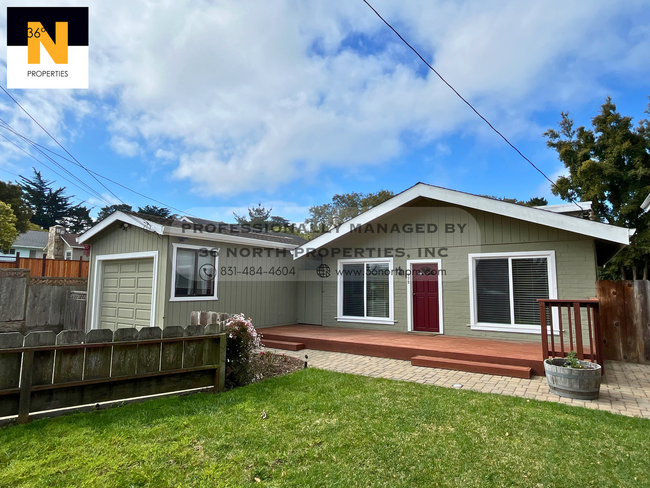 Building Photo - Charming 2-Bedroom Home in Monterey with S...