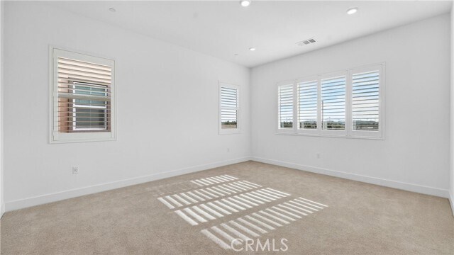 Building Photo - 224 Lily Lp