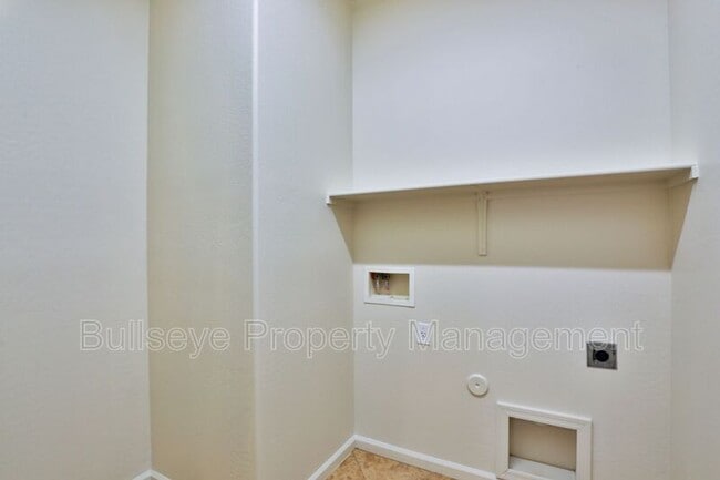 Building Photo - 3474 E Liberty Ln