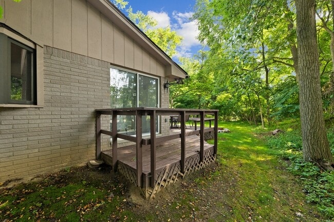 Building Photo - 4899 Wye Oak Rd