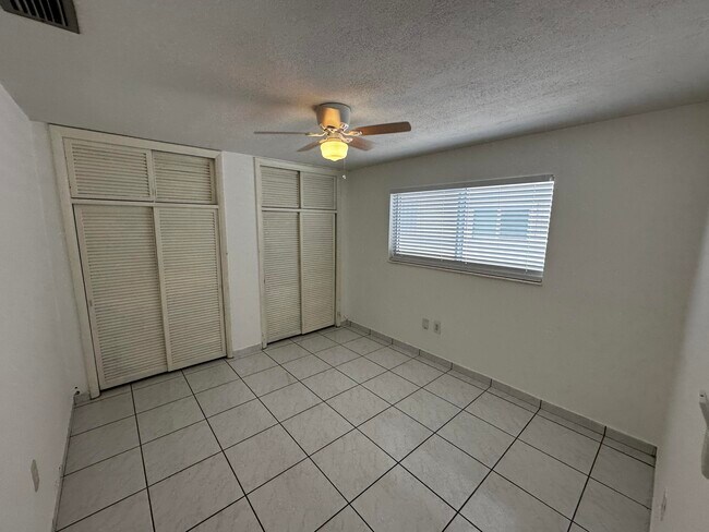 Building Photo - 7725 Grandview Blvd