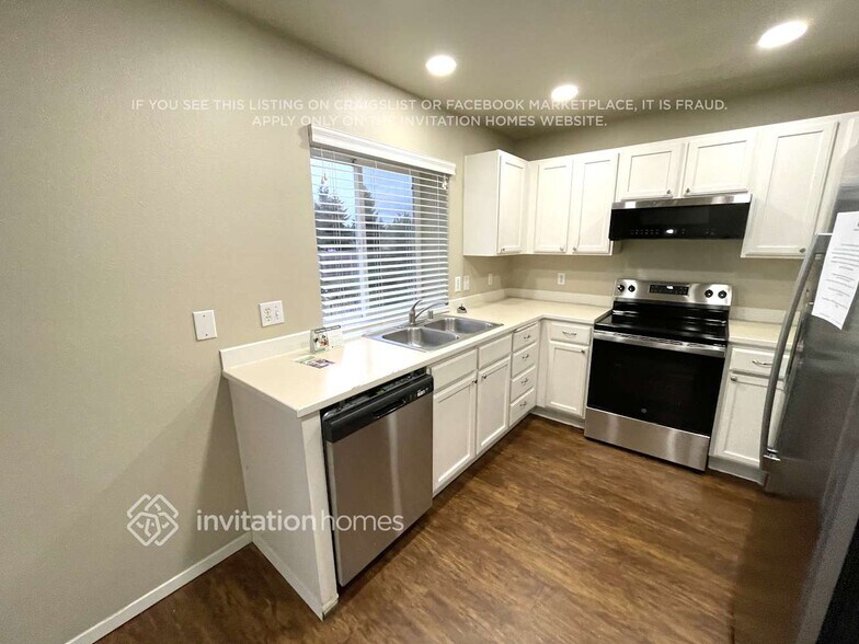 Building Photo - 3807 230th St E