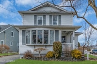 Building Photo - 39 Rivington Ave