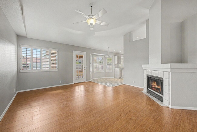 Building Photo - 5719 E St John Rd