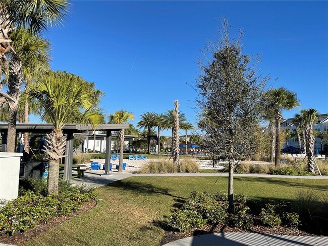 Building Photo - 13109 McMillan Dr