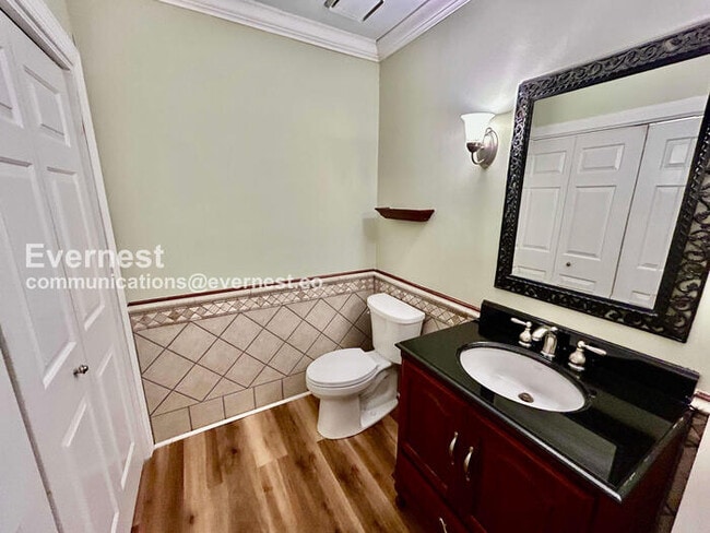 Building Photo - 7500 Roswell Rd