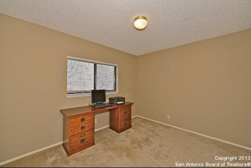 Building Photo - 9614 Fern Crest