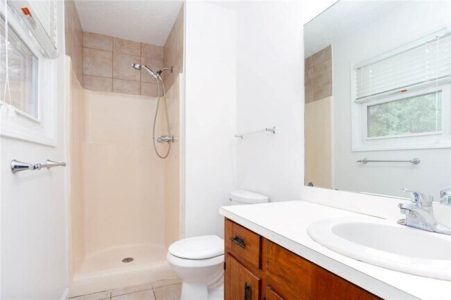 Building Photo - 1093 Caprice Dr