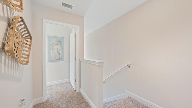 Building Photo - Modern 3BR/2.5BA Home with Open Floor Plan, Granite Counters & 1-Car Garage – Valdosta, GA