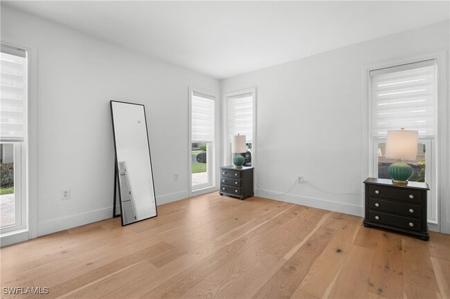 Building Photo - 250 Lanchester Ct