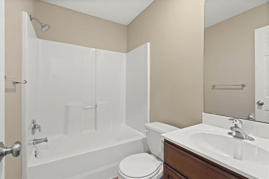 Building Photo - 7839 W 158th Ct