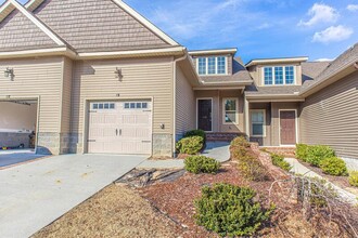 Building Photo - 113 Cypress Cir