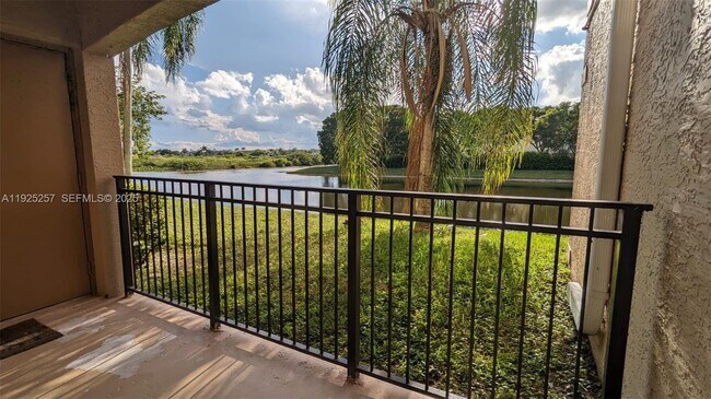 Building Photo - 160 SW 117th Terrace