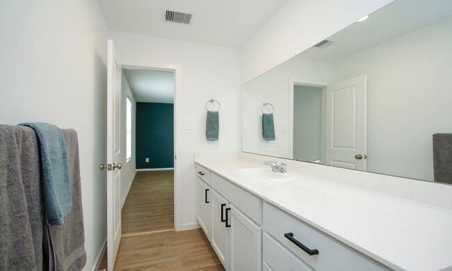 Building Photo - 557 Copper Spgs Dr