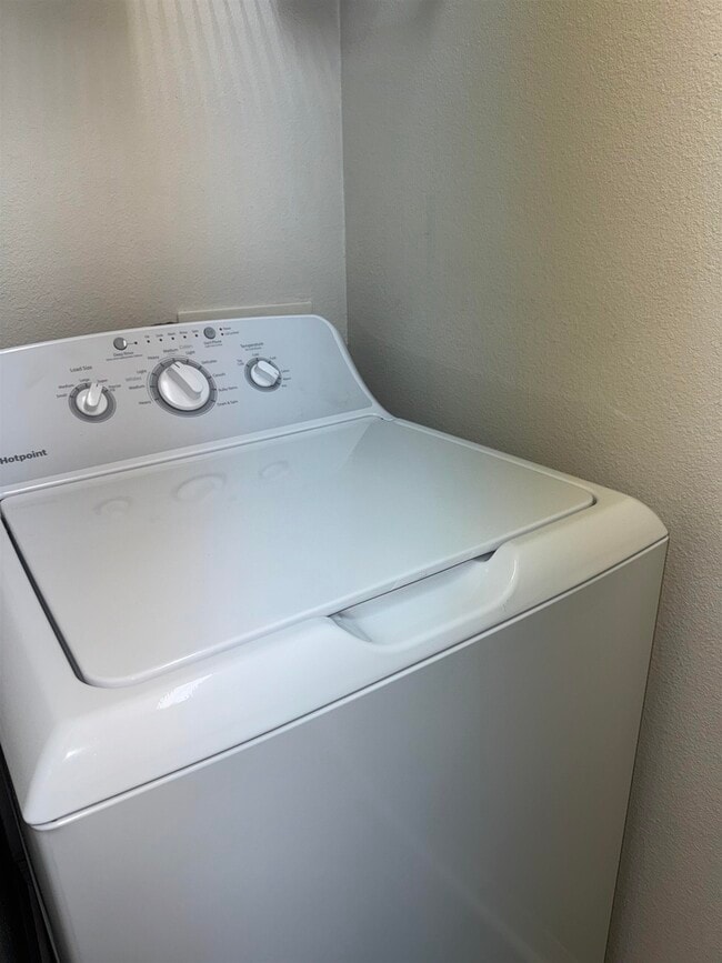 Building Photo - 28204 Harbour Vista Cir