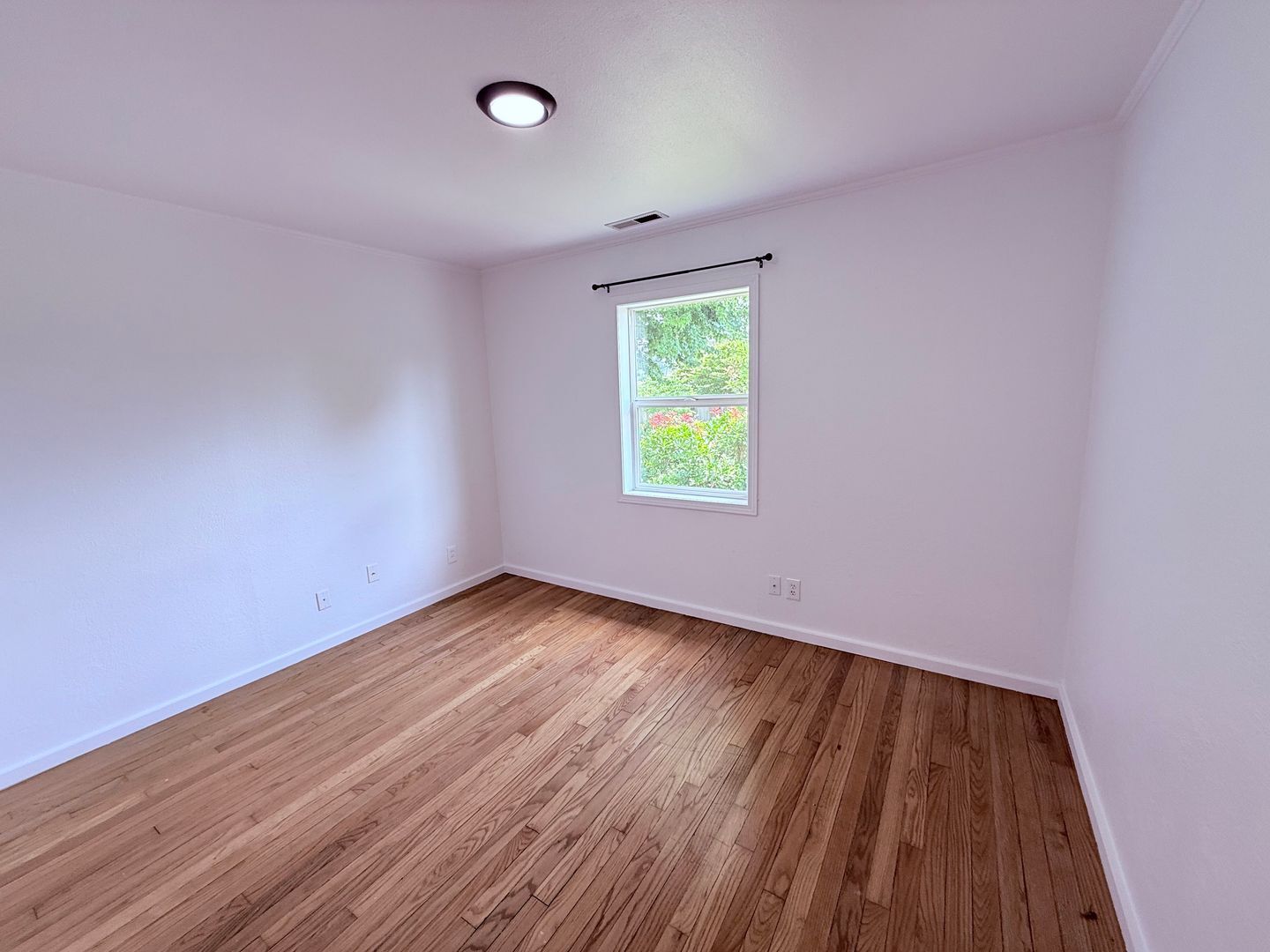 Building Photo - 9823 31st Ave SW