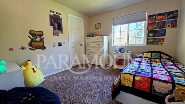 Building Photo - Gorgeous 3-Bedroom Home with 2 Bonus Rooms!