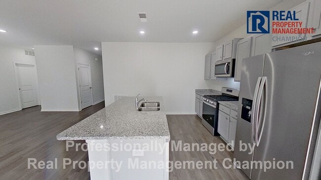 Building Photo - Beautiful 3 BD/2 BA Home in Porters Walk