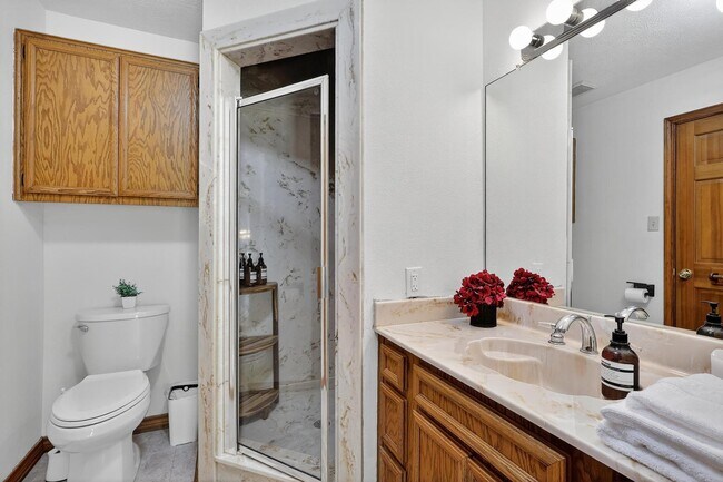 Primary Photo - 231 Schmidt Ln