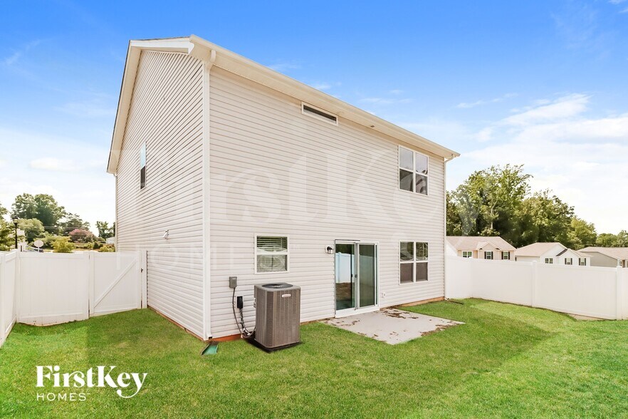Building Photo - 5212 Cobblestone Glen Dr