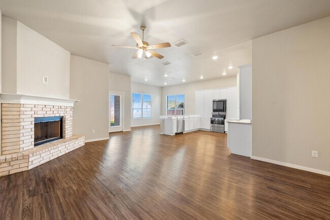 Building Photo - 2107 Kirksey Ave