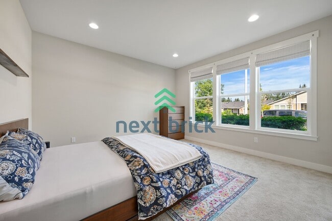Building Photo - Charming 3-Bed, 2-Bath with 2,170 Sq. Ft. in Beautiful Snohomish!