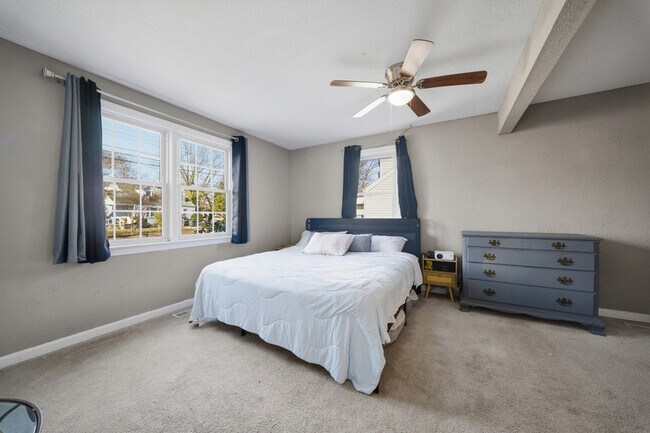 Building Photo - 4549 Bankhead Ave