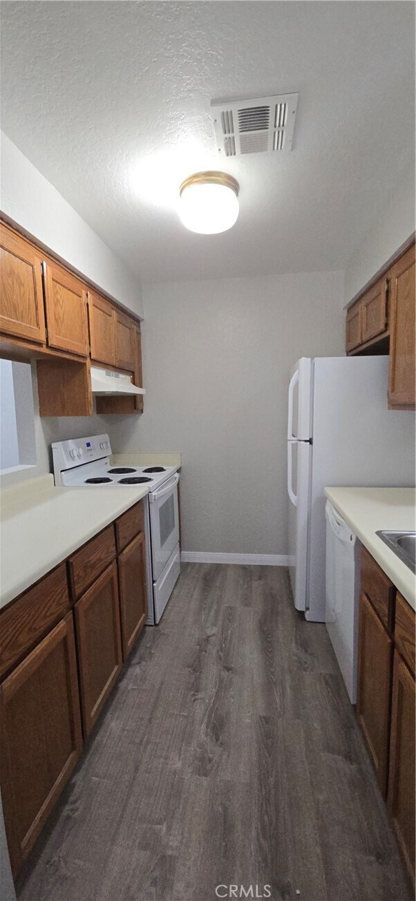 Building Photo - 45200 Deep Canyon Rd