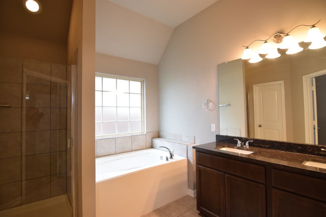 Building Photo - 3520 Addison St