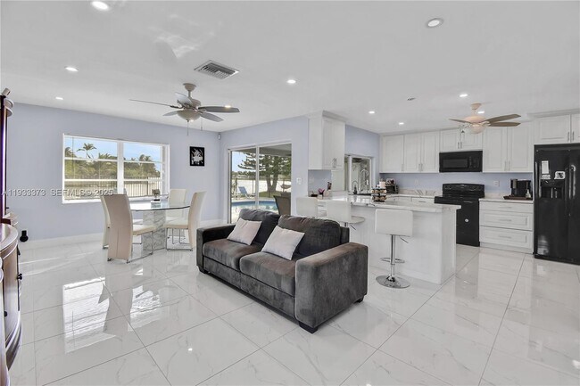 Building Photo - 406 Sailboat Cir