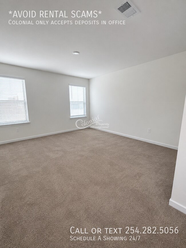Building Photo - 513 Locksley Cove