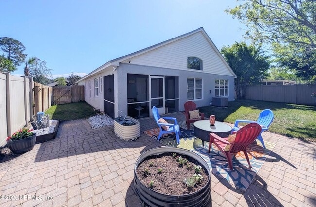 Building Photo - 12985 Harborton Dr