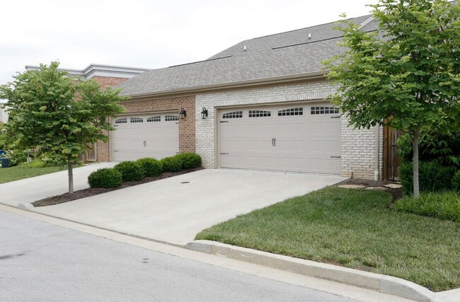 Building Photo - Gorgeous 3 bedroom townhome in Beaumont!